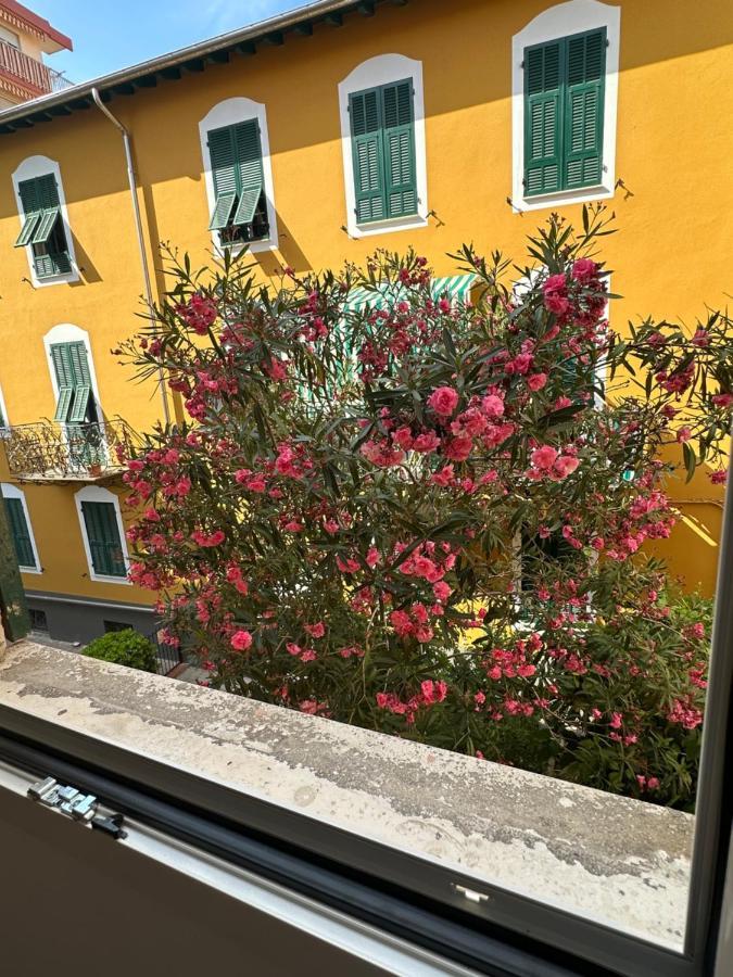 벤티밀리아 Casa Angela Vista Mare 아파트 외부 사진