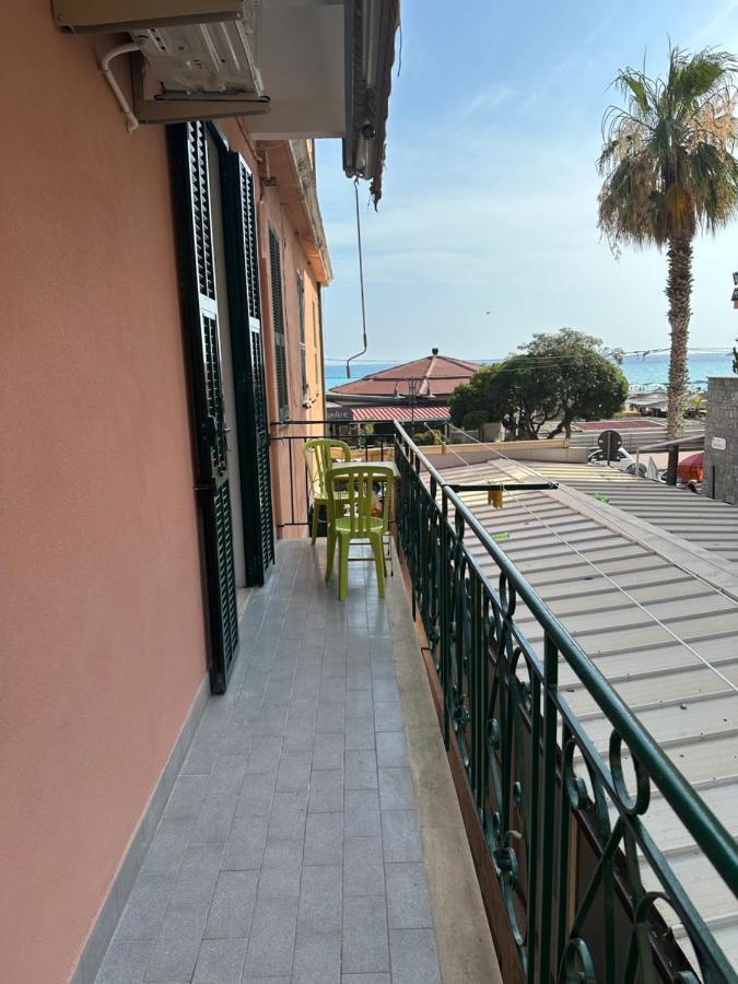 벤티밀리아 Casa Angela Vista Mare 아파트 외부 사진